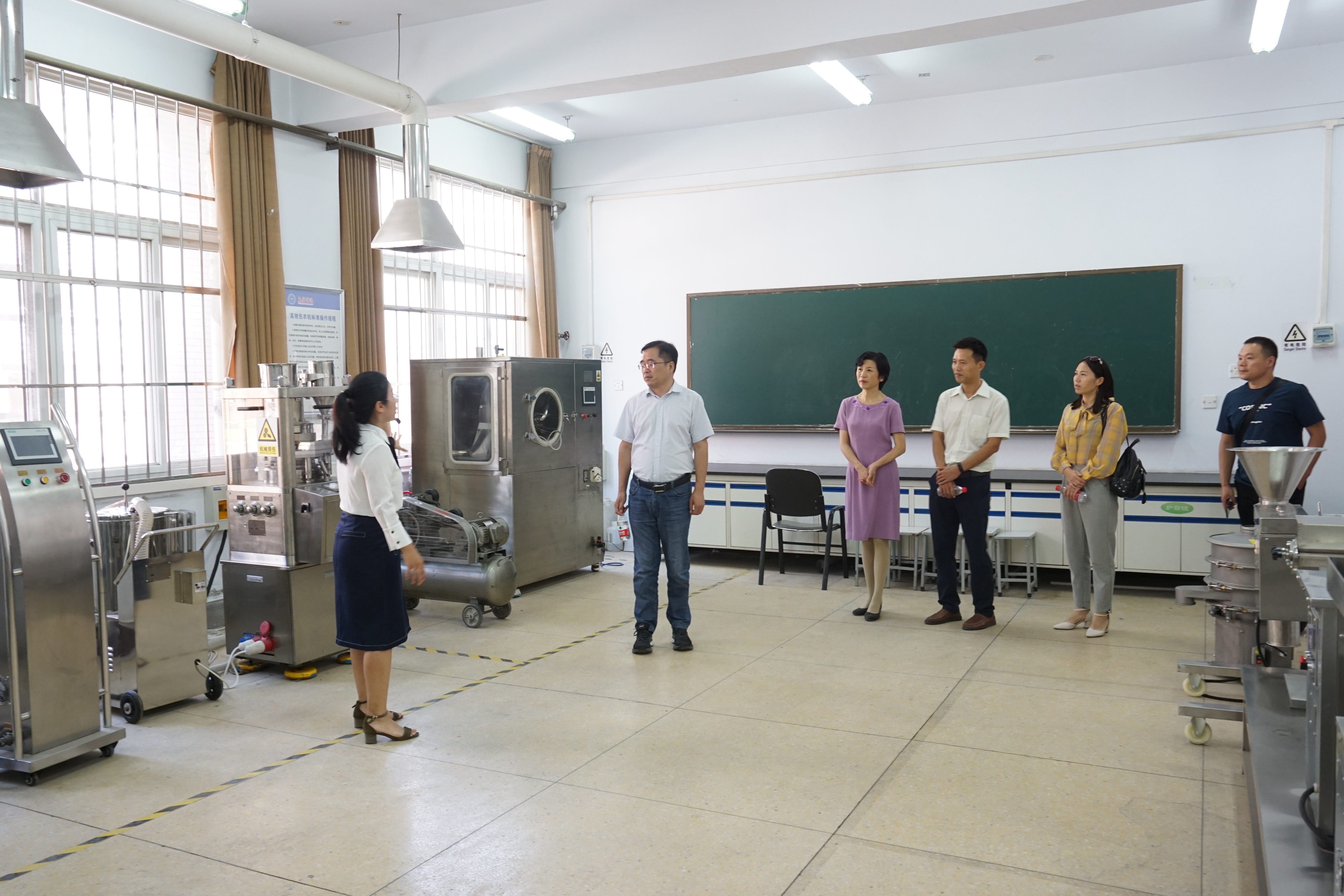 洛阳师范学院化学化工学院一行到我院交流